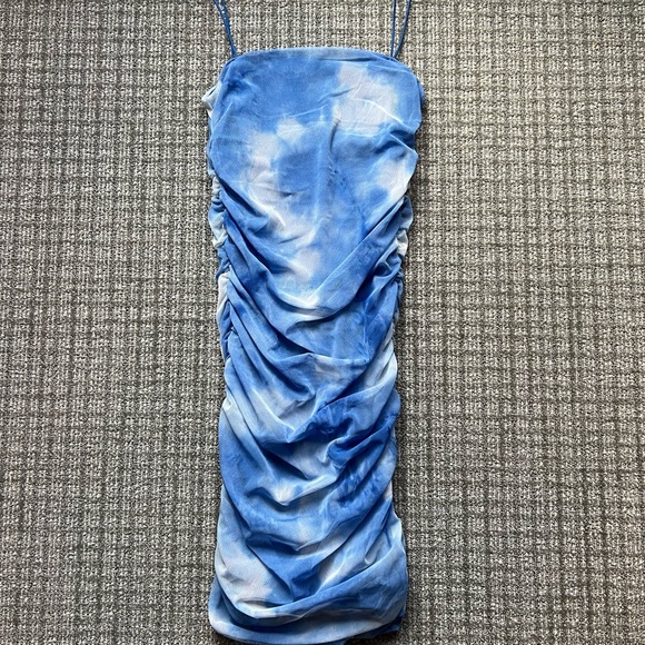 LIPHOP Cloud Mini Dress ☁️ - Picture 4 of 8